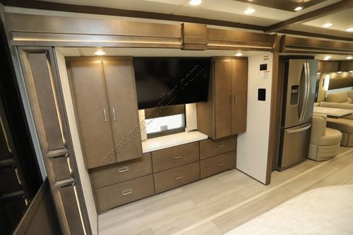 2025 Newmar Mountain Aire 4118