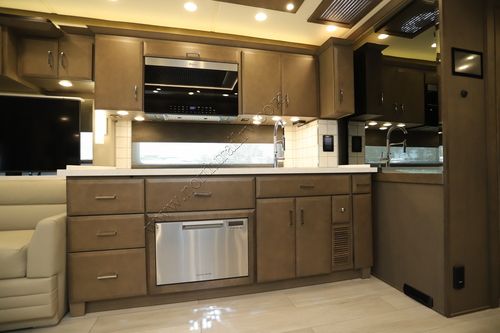 2025 Newmar Mountain Aire 4118