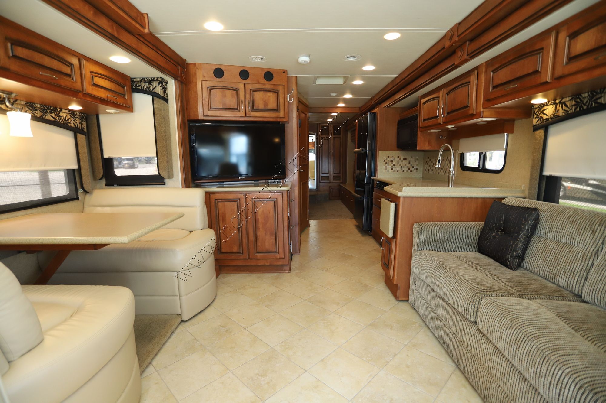 Used 2011 Monaco Caymen 36PFT Class A  For Sale
