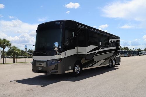 2025 Newmar Mountain Aire 4118