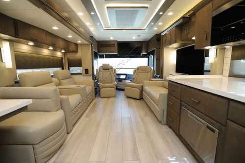 2025 Newmar Mountain Aire 4118