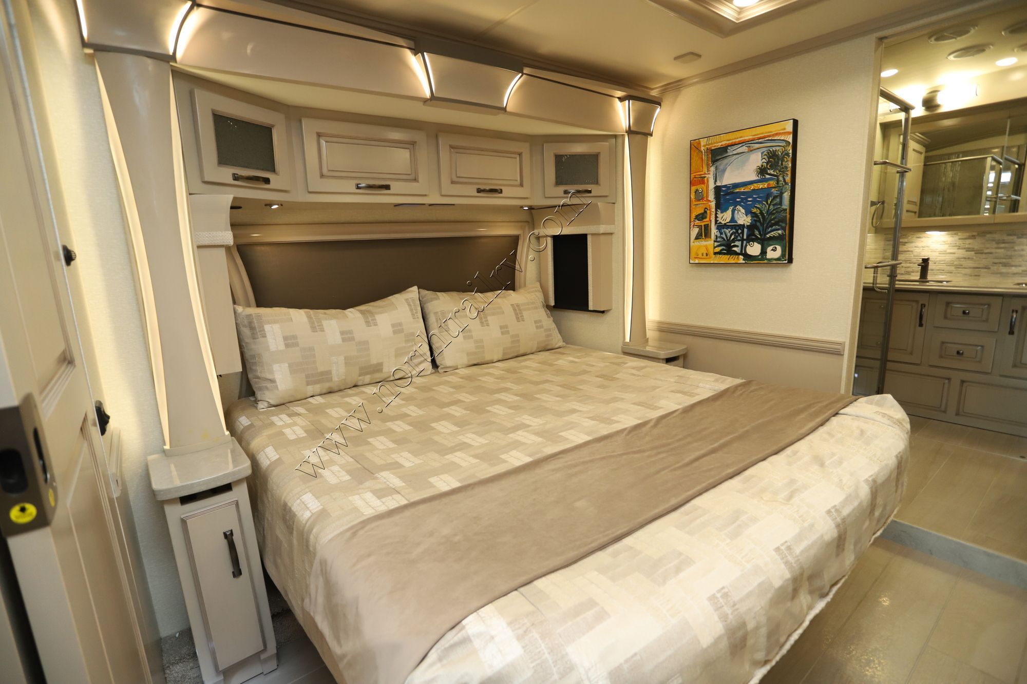 Used 2023 Newmar Dutch Star 4325 Class A  For Sale