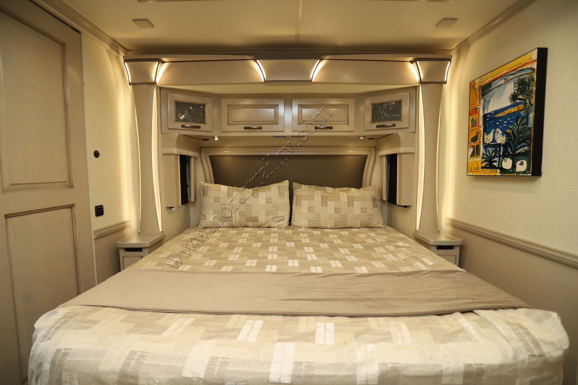 Used 2023 Newmar Dutch Star 4325 Class A  For Sale