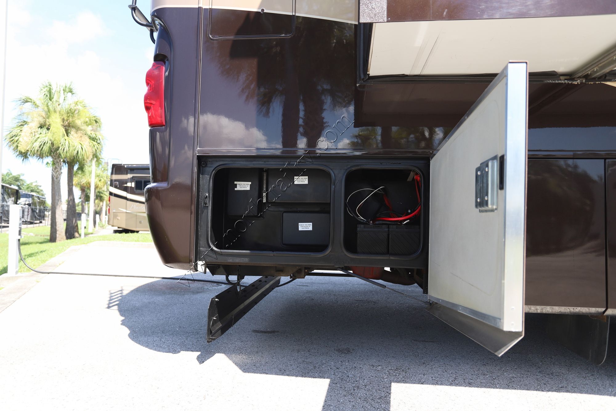 Used 2011 Monaco Caymen 36PFT Class A  For Sale