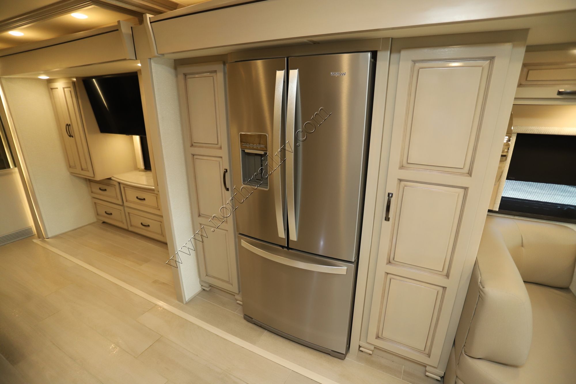 Used 2023 Newmar Dutch Star 4325 Class A  For Sale