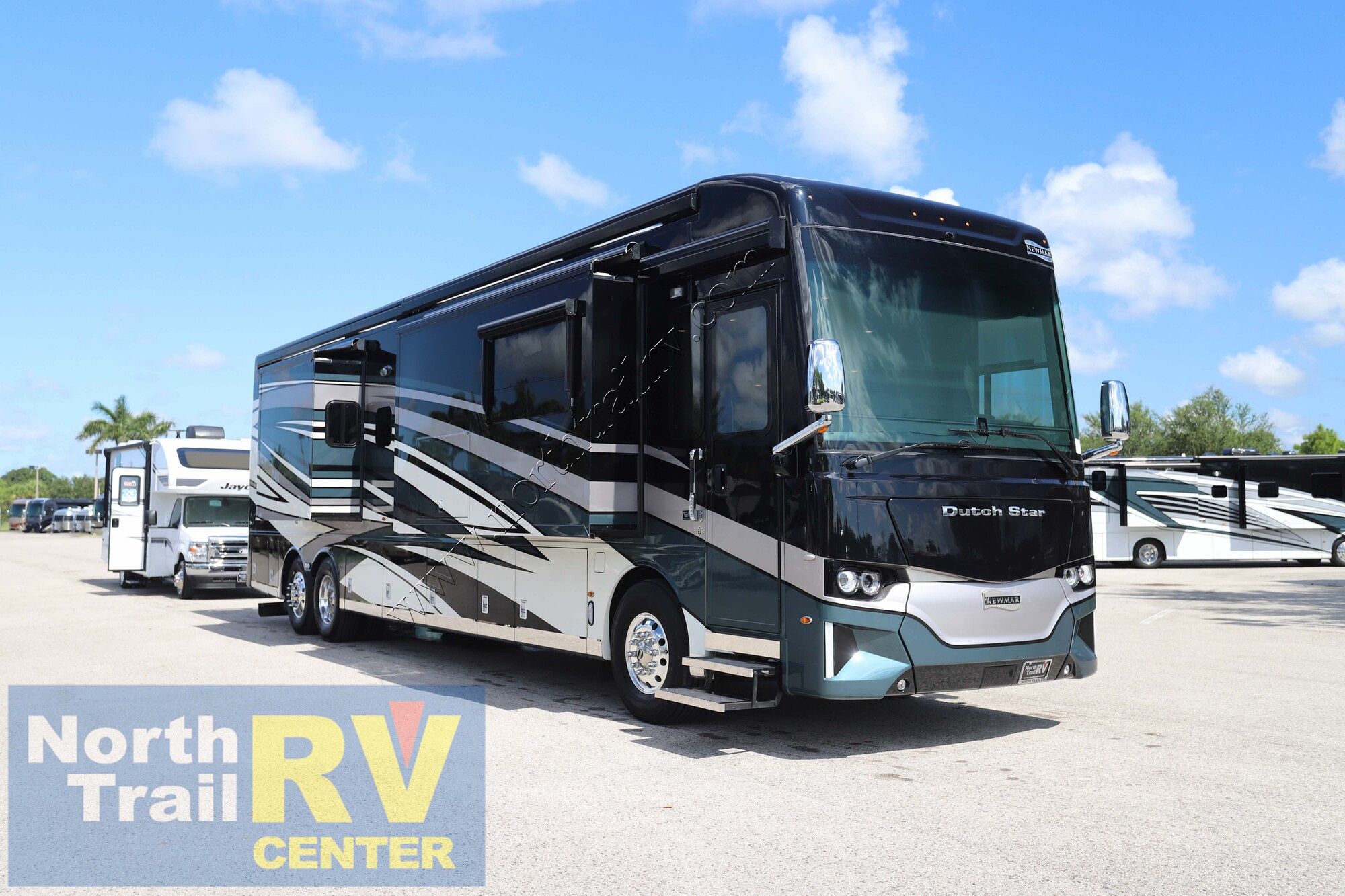 Used 2023 Newmar Dutch Star 4325 Class A  For Sale