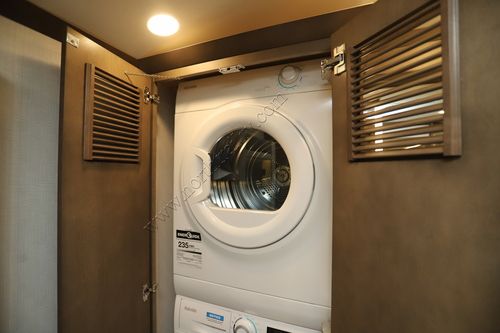 2025 Newmar Mountain Aire 4118
