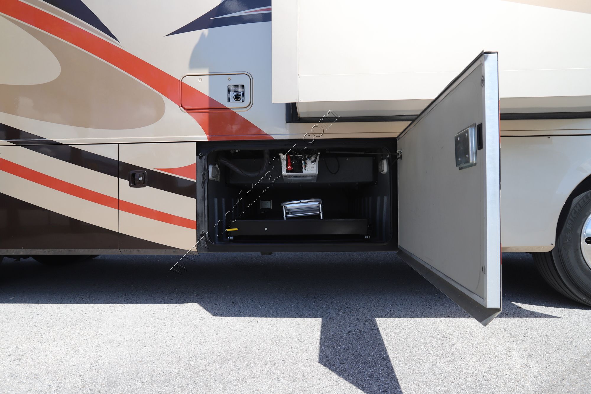Used 2011 Monaco Caymen 36PFT Class A  For Sale