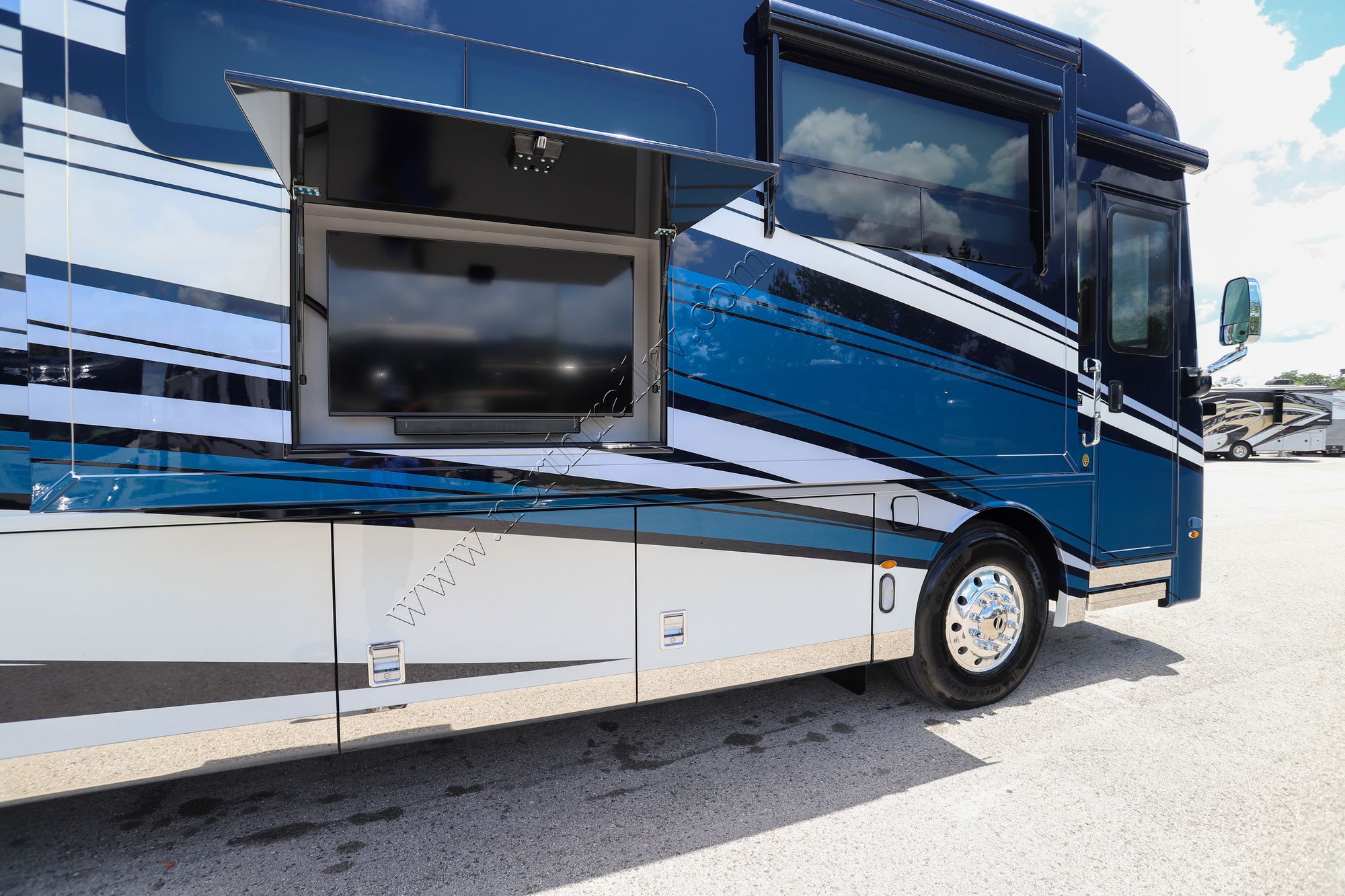 New 2026 Newmar Dutch Star 4081 Class A  For Sale