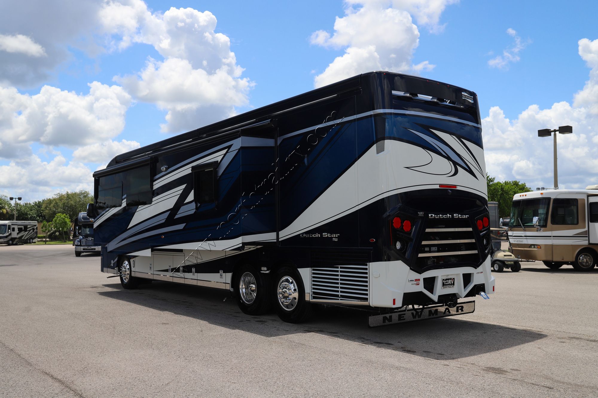 New 2026 Newmar Dutch Star 4081 Class A  For Sale