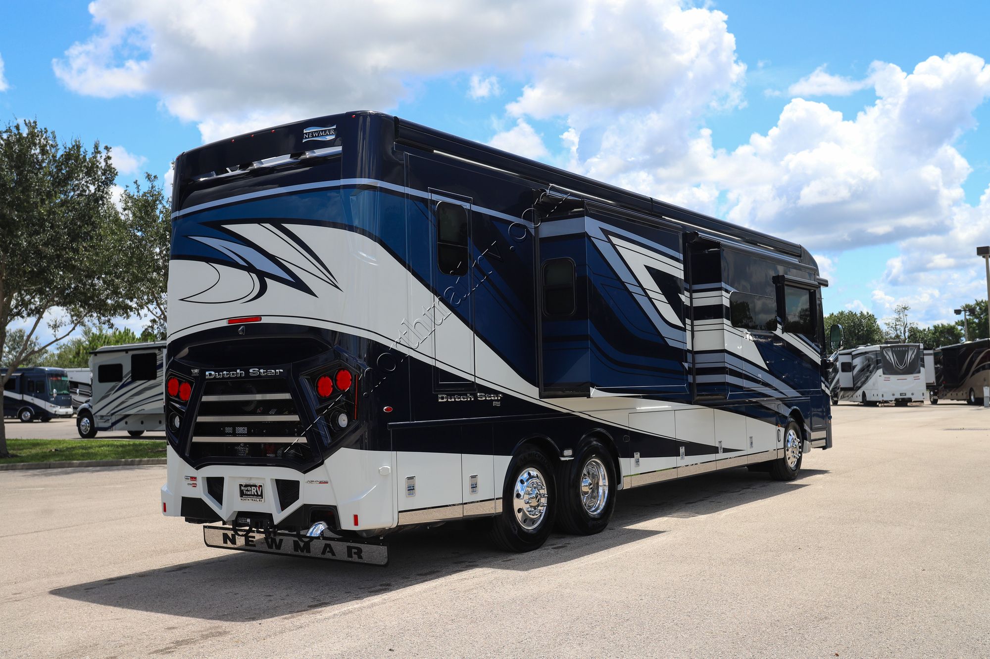 New 2026 Newmar Dutch Star 4081 Class A  For Sale