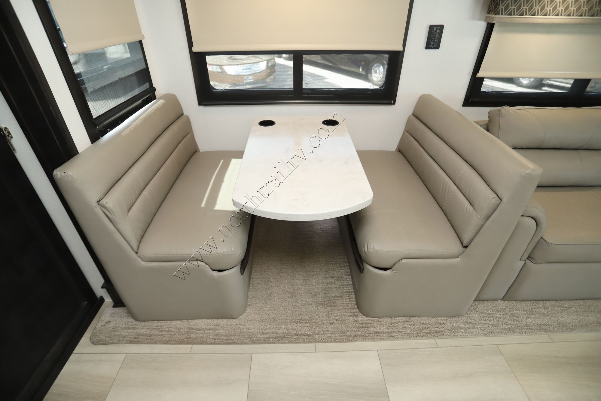 Used 2023 Dynamax Dx3 34KD Super C  For Sale