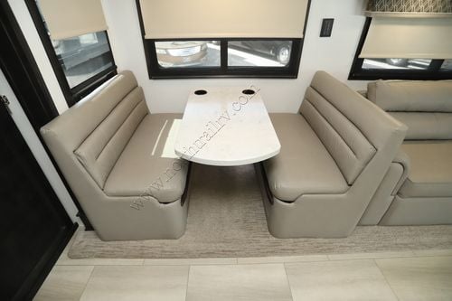 2023 Dynamax Dx3 34KD