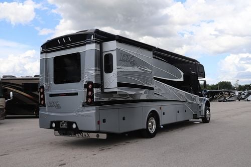 2023 Dynamax Dx3 34KD
