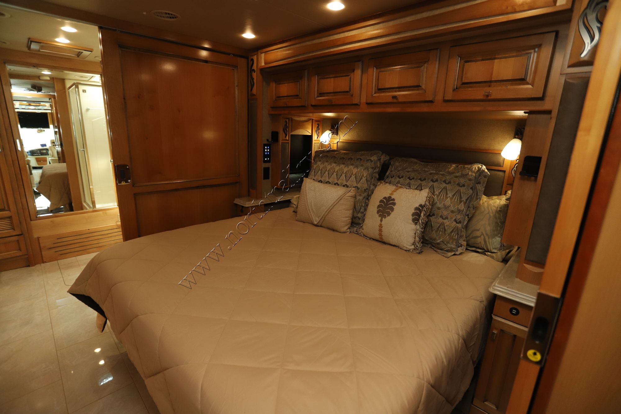 Used 2018 Tiffin Motor Homes Phaeton 40IH Class A  For Sale