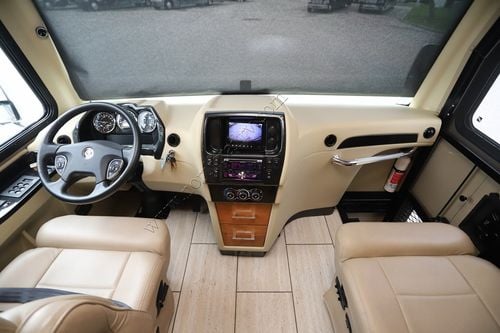 2019 Tiffin Motor Homes Breeze 33BR