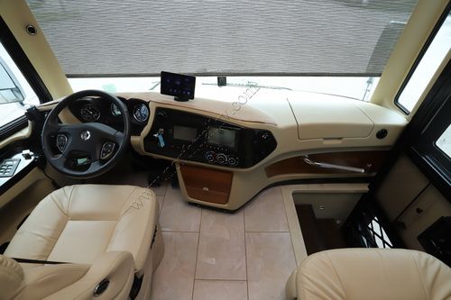 2018 Tiffin Motor Homes Phaeton 40IH