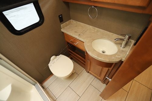 2019 Tiffin Motor Homes Breeze 33BR