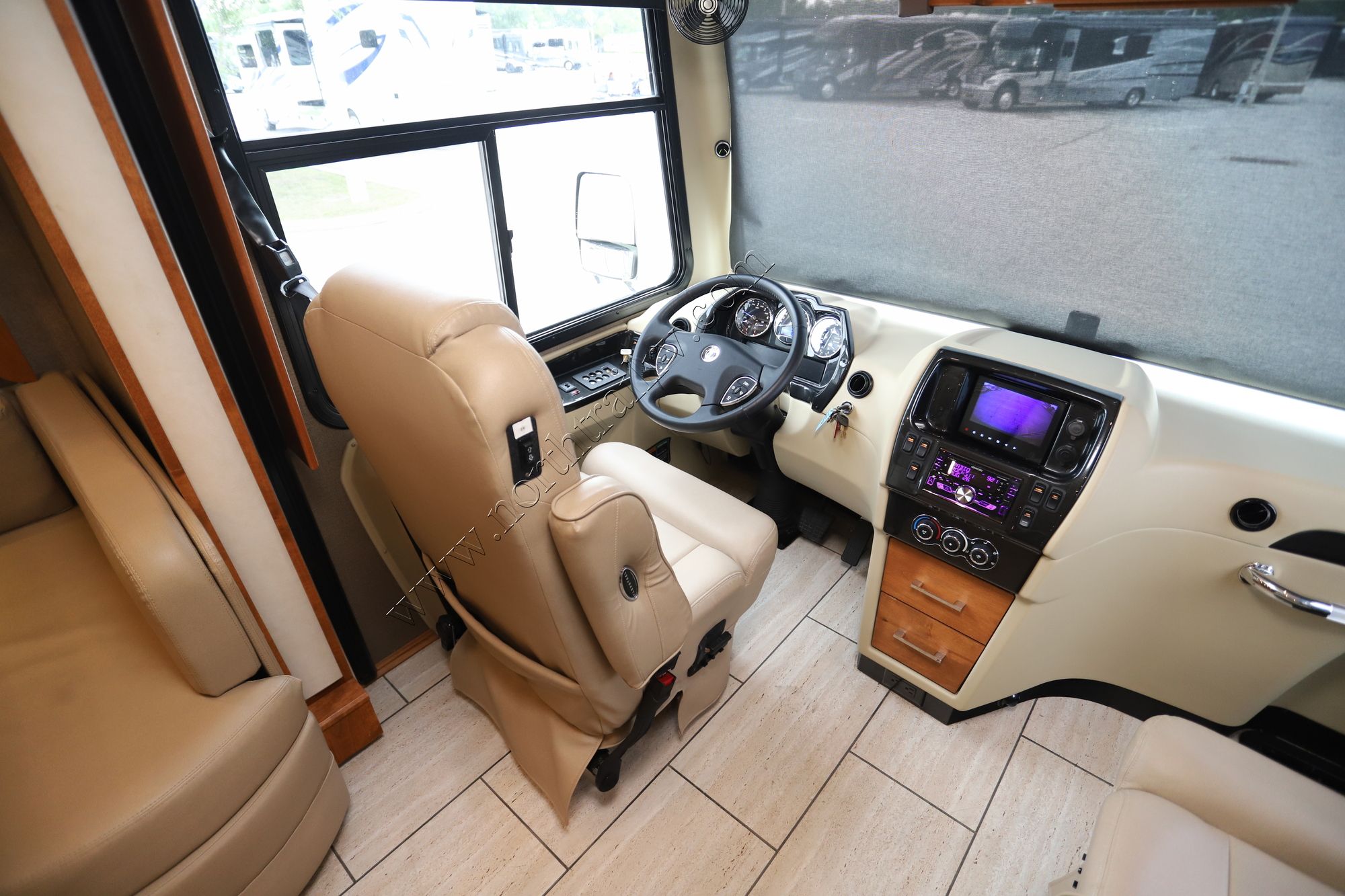 Used 2019 Tiffin Motor Homes Breeze 33BR Class A  For Sale