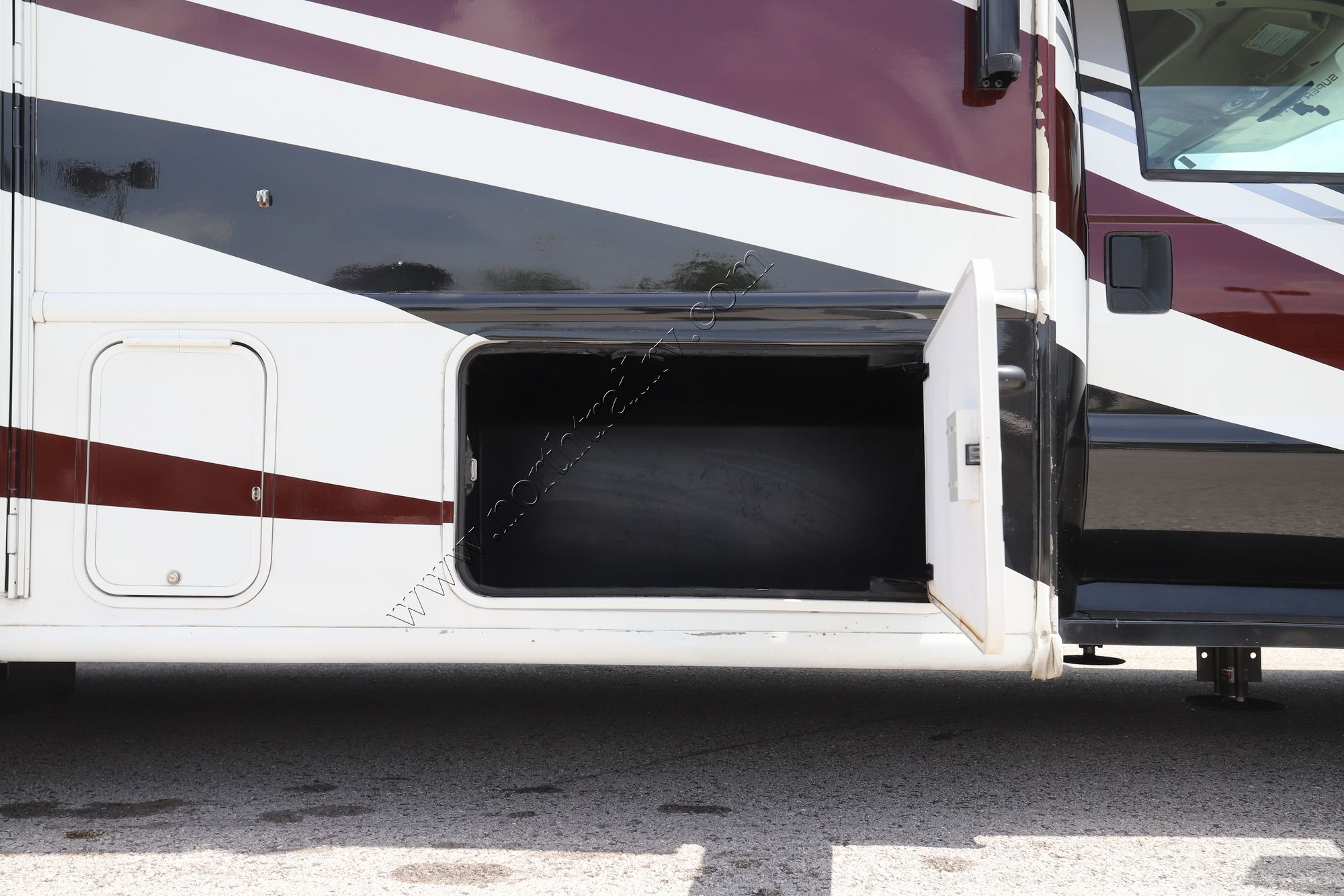 Used 2016 Thor Chateau 35SB Super C  For Sale