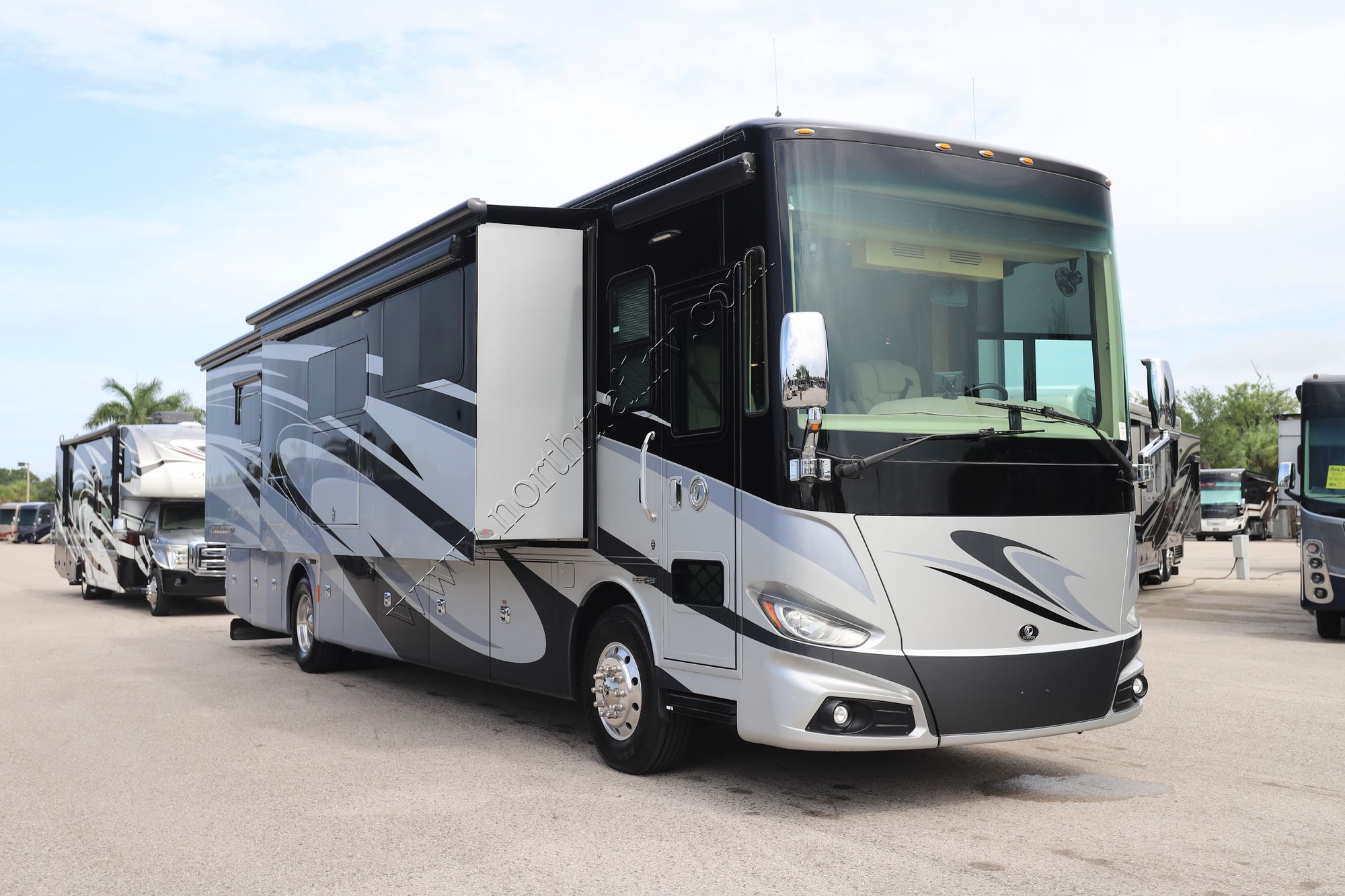 Used 2018 Tiffin Motor Homes Phaeton 40IH Class A  For Sale