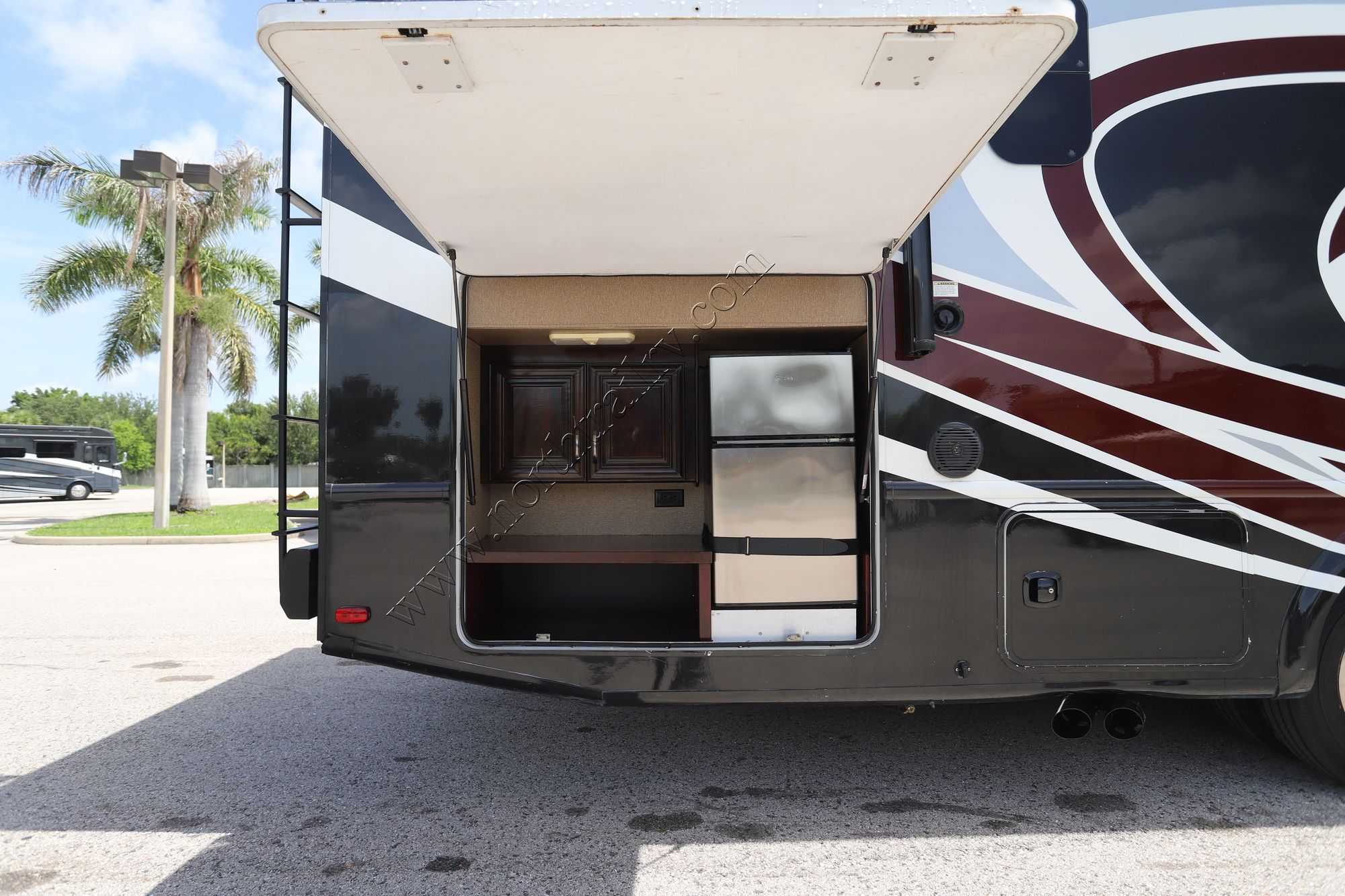 Used 2016 Thor Chateau 35SB Super C  For Sale