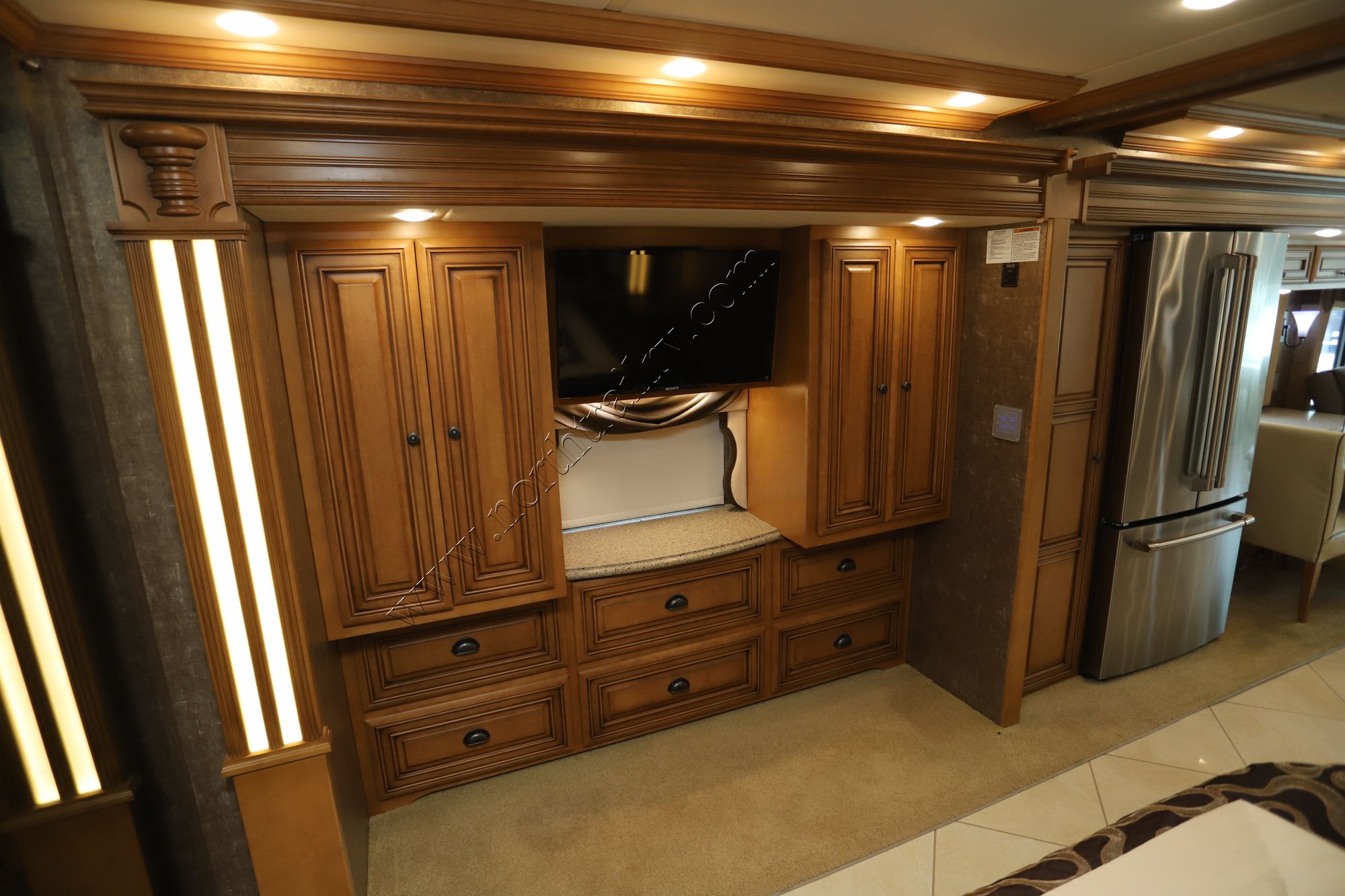 Used 2014 Newmar Dutch Star 4369 Class A  For Sale