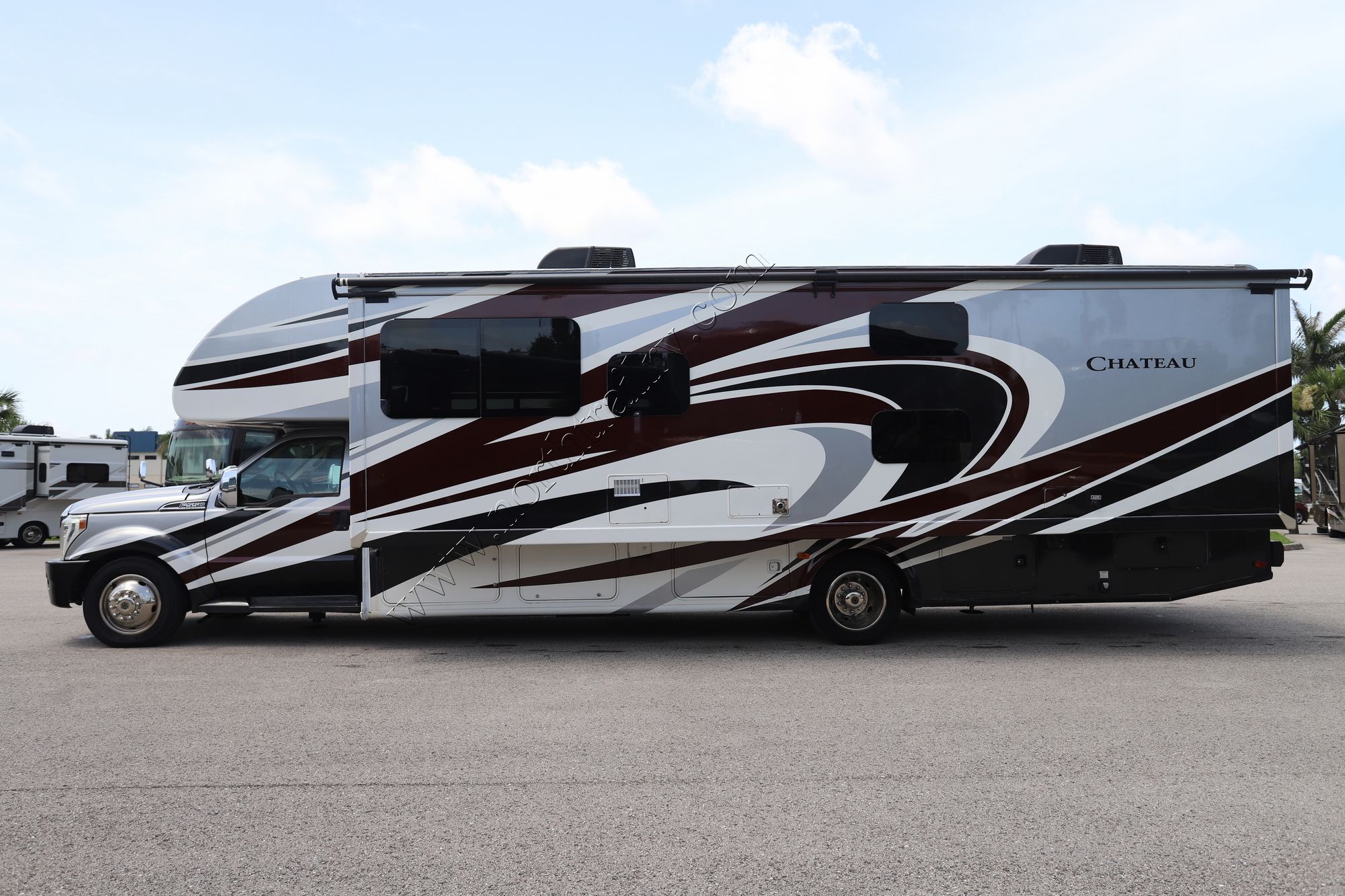 Used 2016 Thor Chateau 35SB Super C  For Sale
