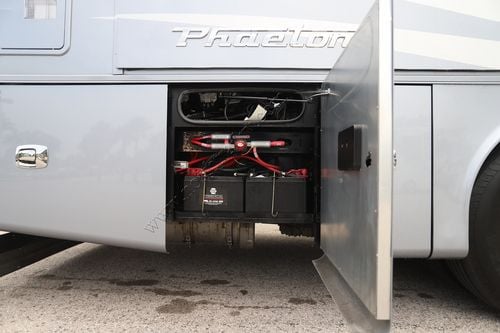 2018 Tiffin Motor Homes Phaeton 40IH