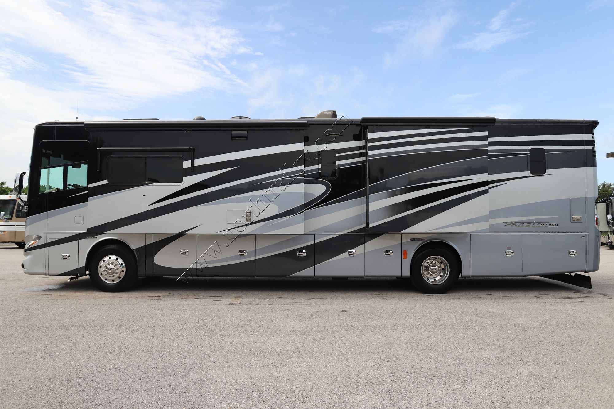 Used 2018 Tiffin Motor Homes Phaeton 40IH Class A  For Sale