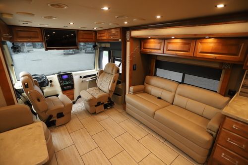 2019 Tiffin Motor Homes Breeze 33BR