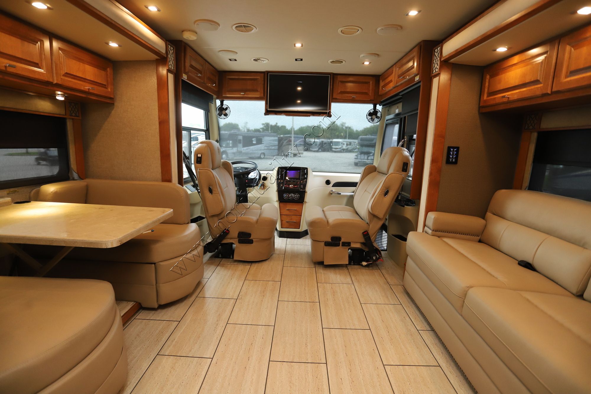Used 2019 Tiffin Motor Homes Breeze 33BR Class A  For Sale