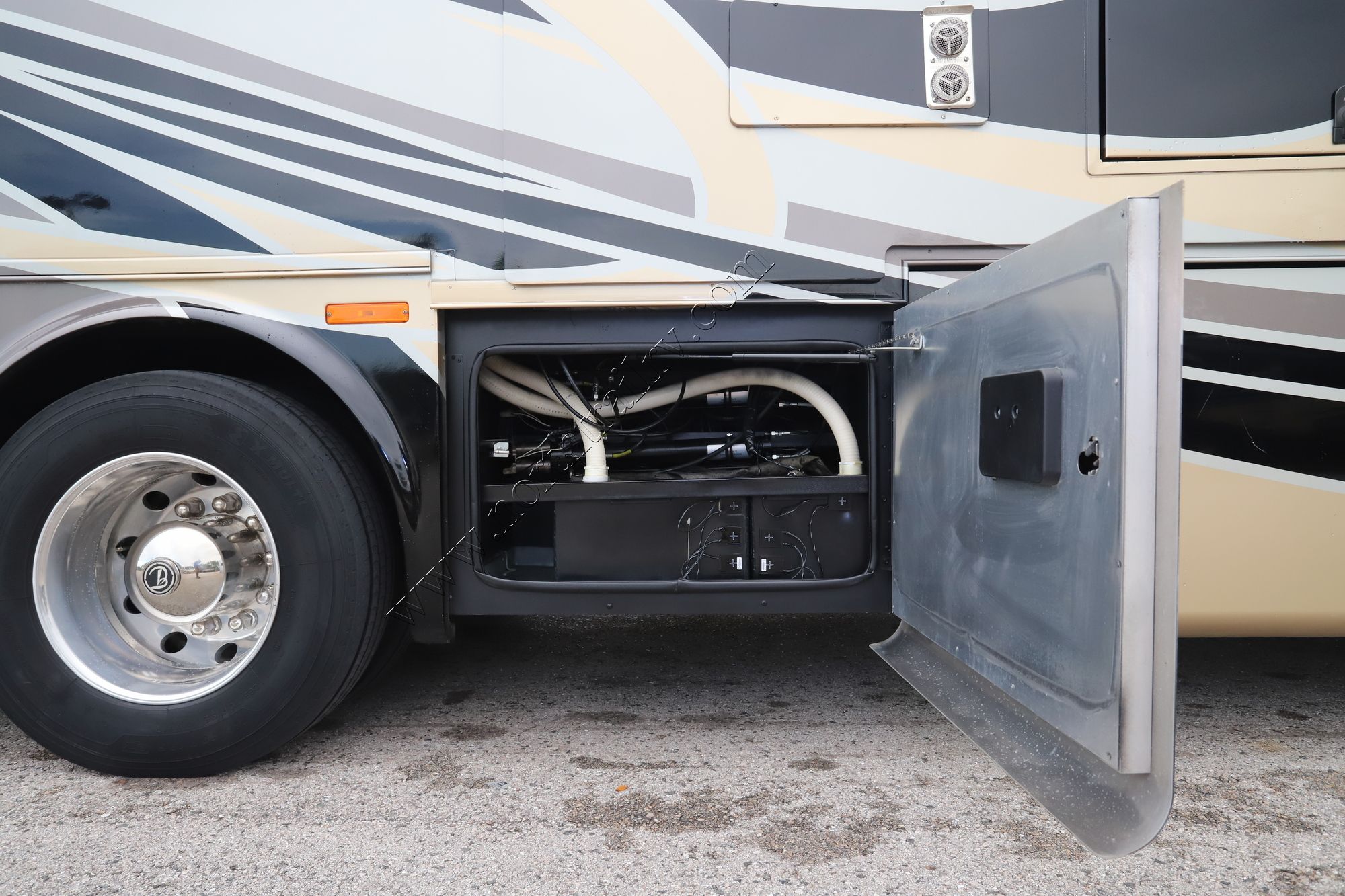 Used 2019 Tiffin Motor Homes Breeze 33BR Class A  For Sale