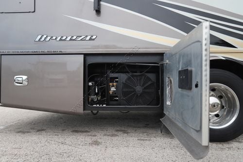 2019 Tiffin Motor Homes Breeze 33BR