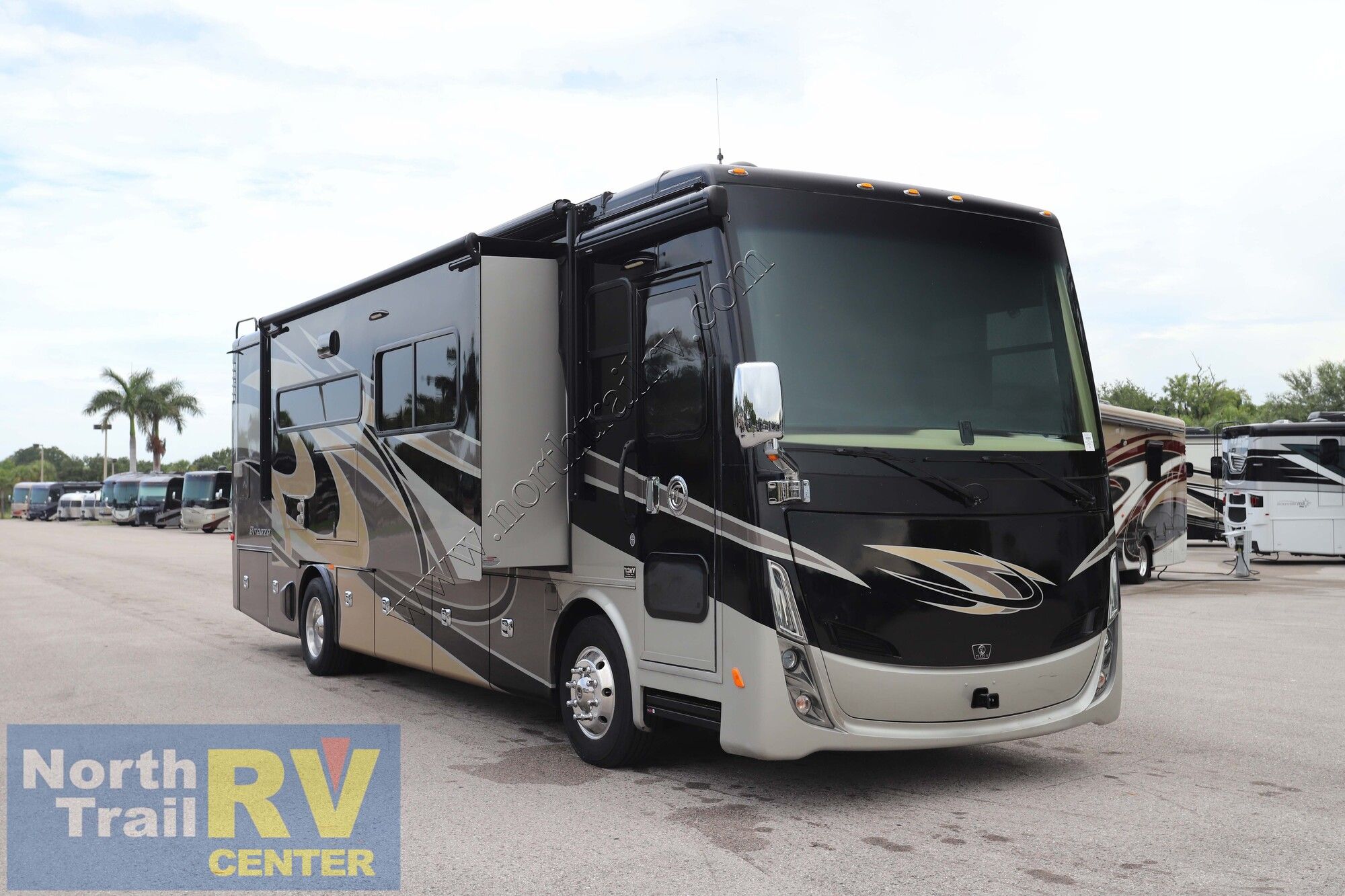Used 2019 Tiffin Motor Homes Breeze 33BR Class A  For Sale