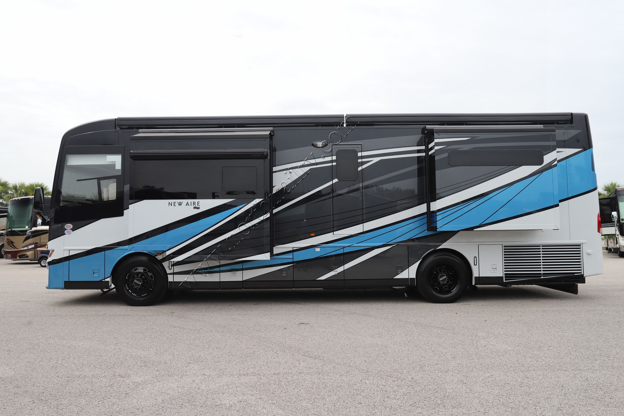 New 2026 Newmar New Aire 3543 Class A  For Sale