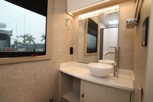 2026 Tiffin Motor Homes Wayfarer 25XRW