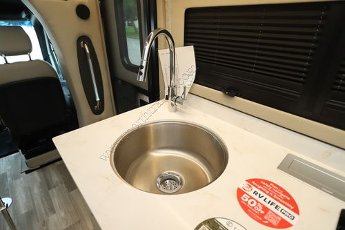 2026 Tiffin Motor Homes Wayfarer 25XRW