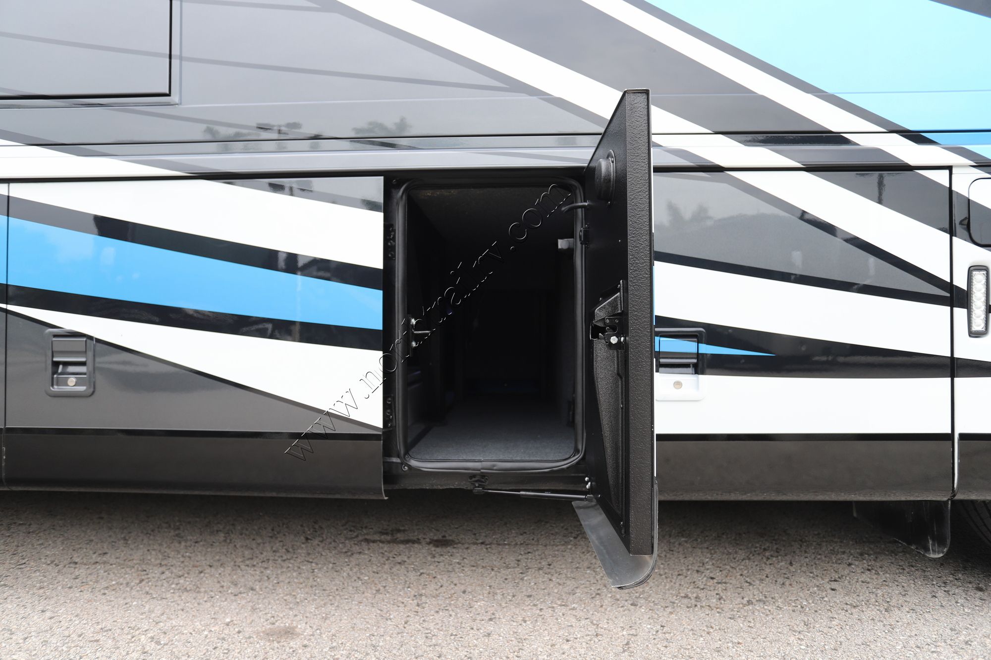 New 2026 Newmar New Aire 3543 Class A  For Sale