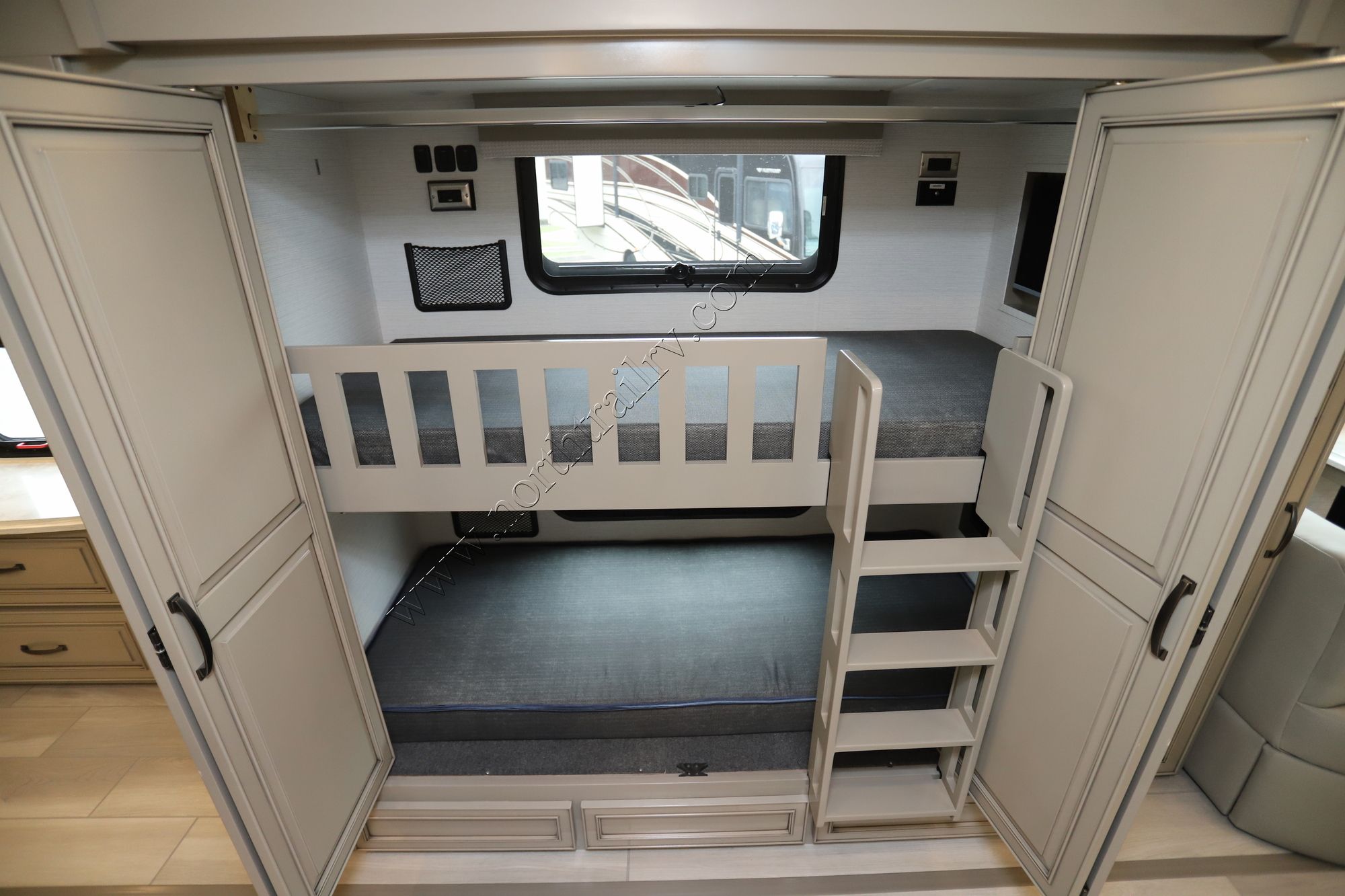 New 2026 Newmar Dutch Star 4340 Class A  For Sale