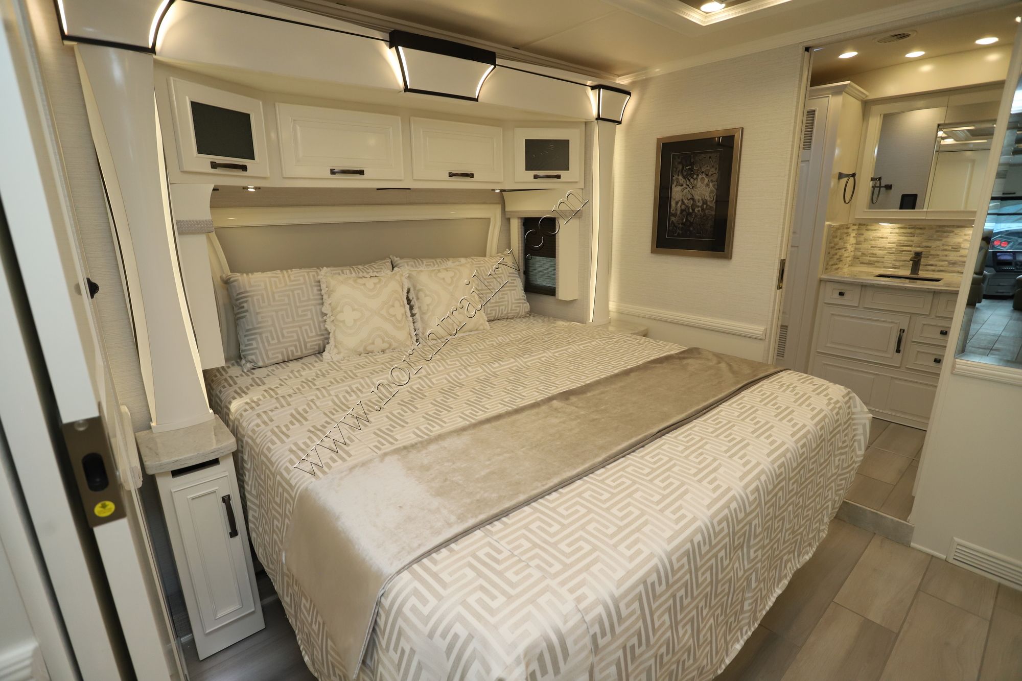 New 2026 Newmar Dutch Star 3836 Class A  For Sale
