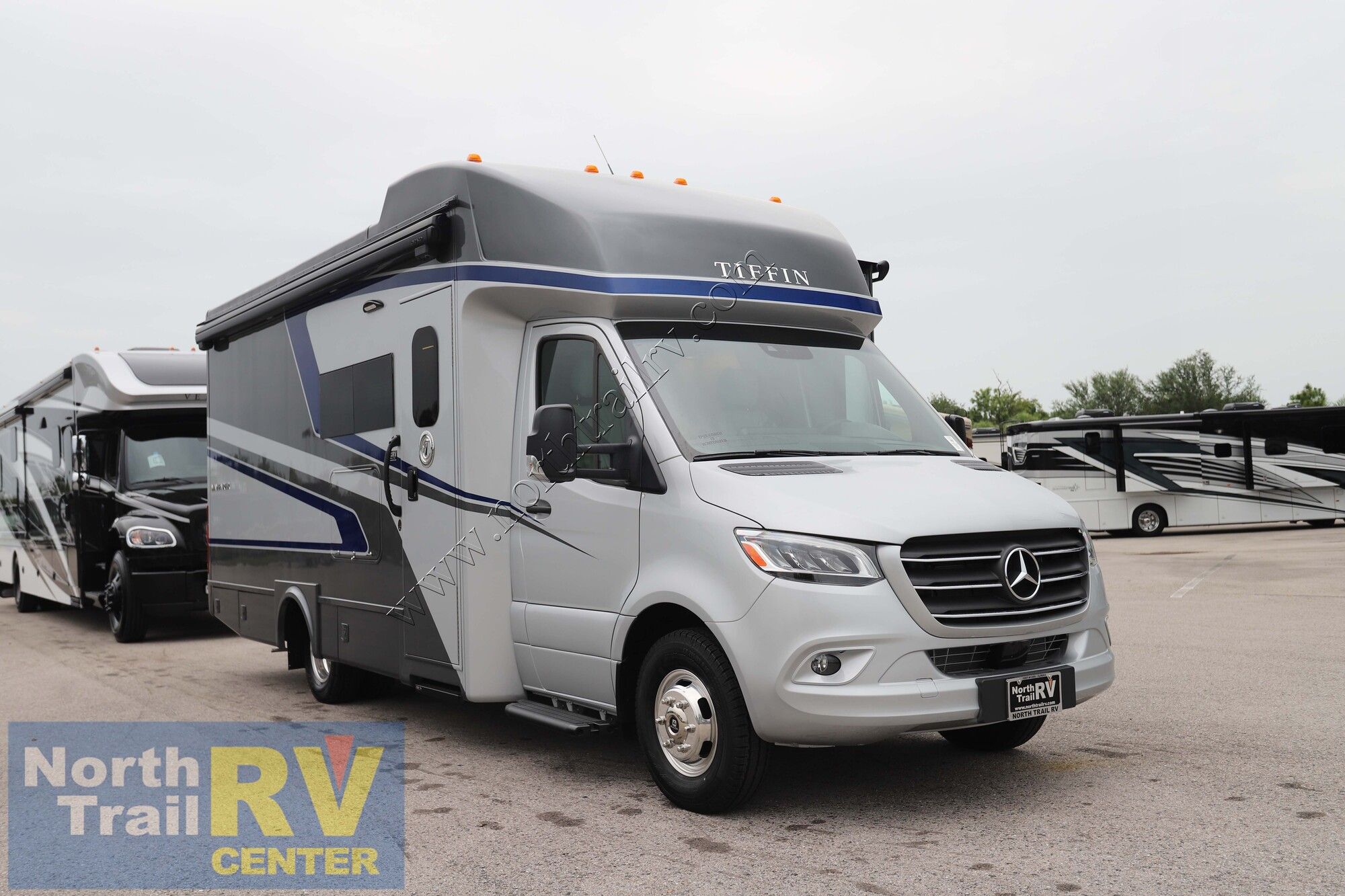 New 2026 Tiffin Motor Homes Wayfarer 25XRW Class C  For Sale