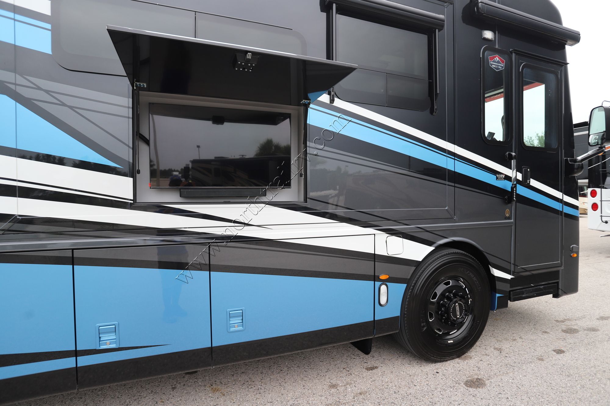 New 2026 Newmar Dutch Star 4340 Class A  For Sale