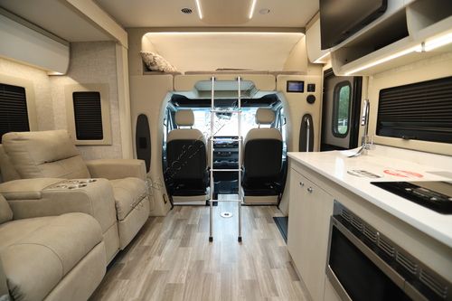 2026 Tiffin Motor Homes Wayfarer 25XRW