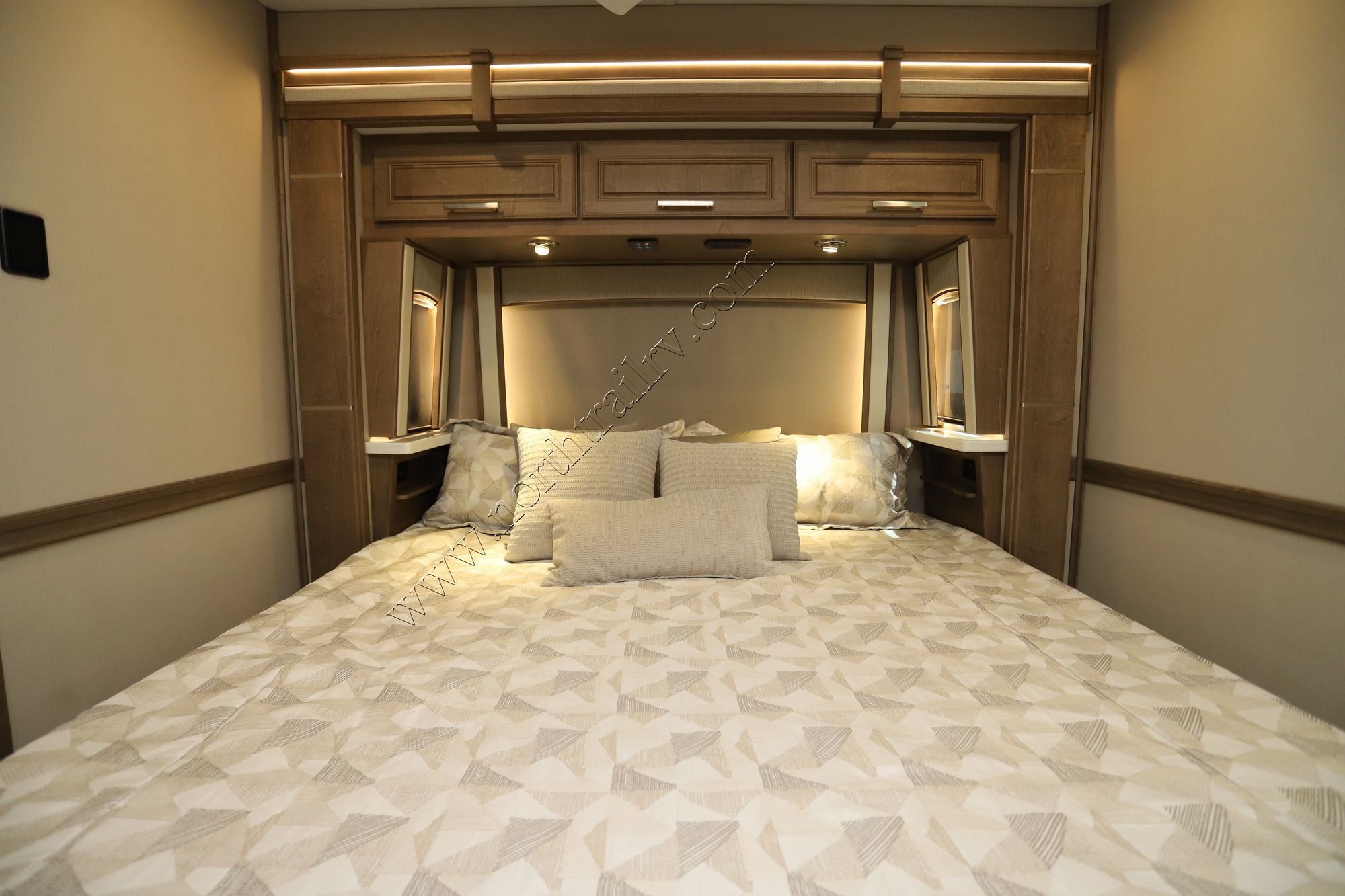 New 2026 Renegade Rv Classic 45CMR Super C  For Sale