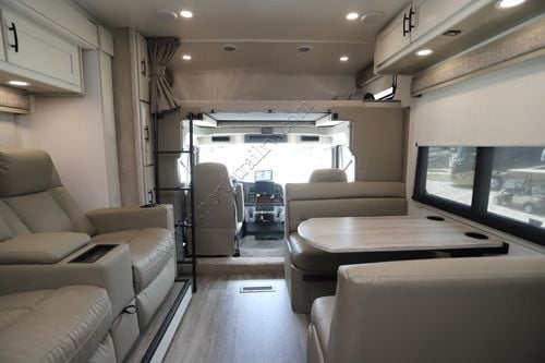 2024 Dynamax Europa 32KD