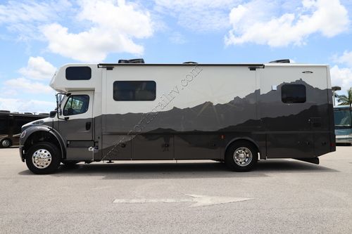 2024 Dynamax Europa 32KD