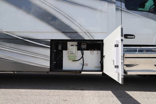 2026 Renegade Rv Classic 45CMR