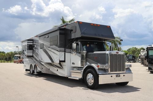 2026 Renegade Rv Classic 45CMR