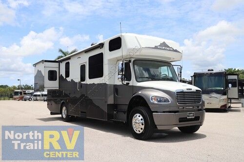 2024 Dynamax Europa 32KD